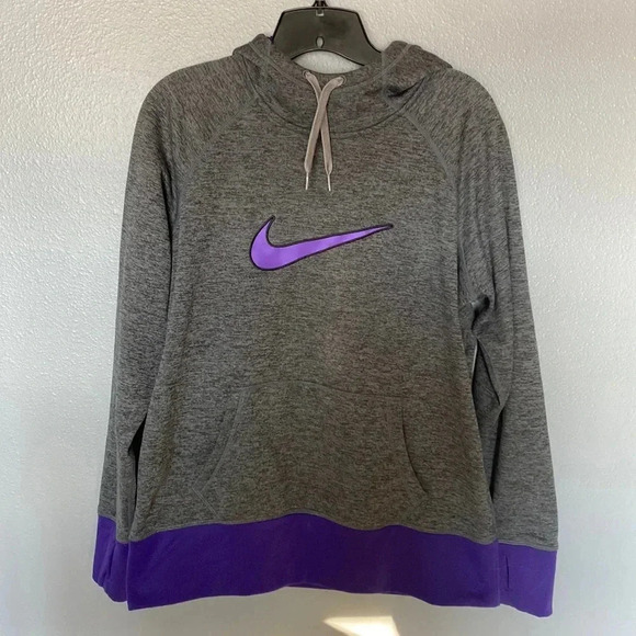 Nike Tops - Nike Therma-fit Hoodie size Large
